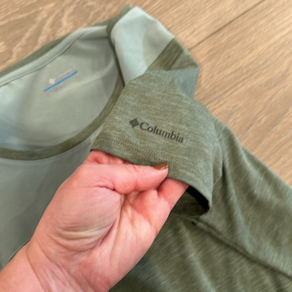 COLUMBIA Olive Sage Green Scoop Neck Short Sleeve Active Casual Dress Size Small - Picture 9 of 11